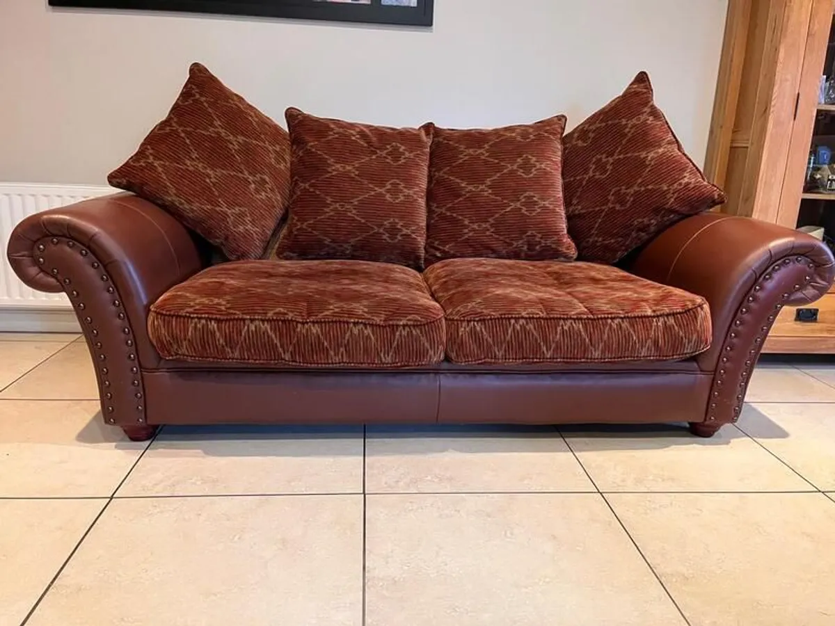 Three, one and one suite - Image 1