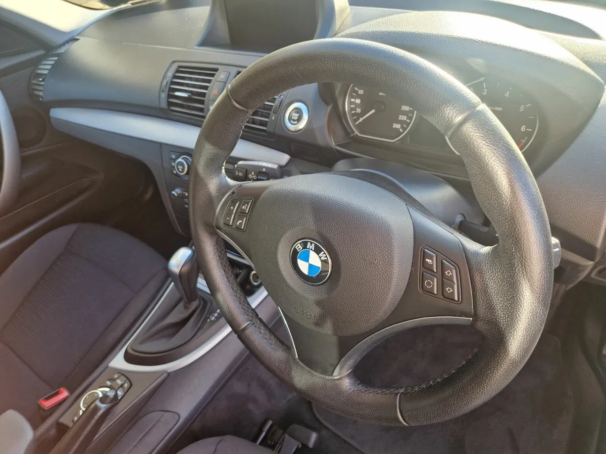 BMW 1-Series 2010 - Image 3