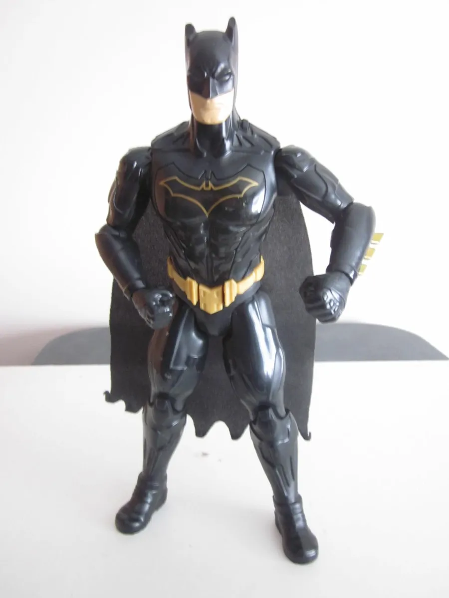 Batman 12 Inch Talking Action Figure - Image 1