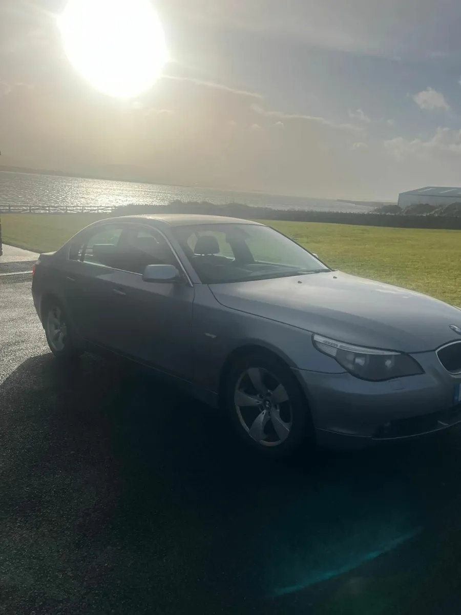 BMW 5-Series 2006 - Image 1