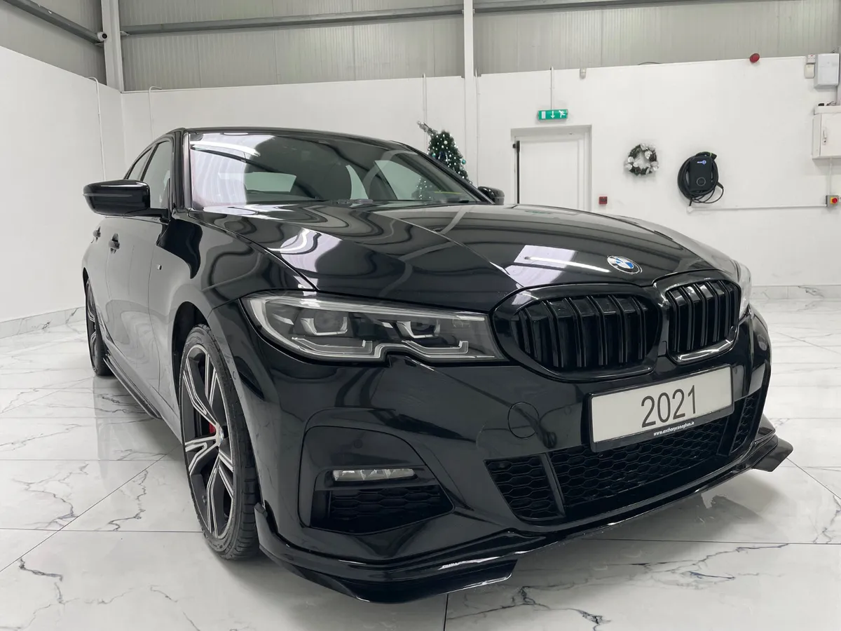 BMW 3-Series 2021 - Image 1