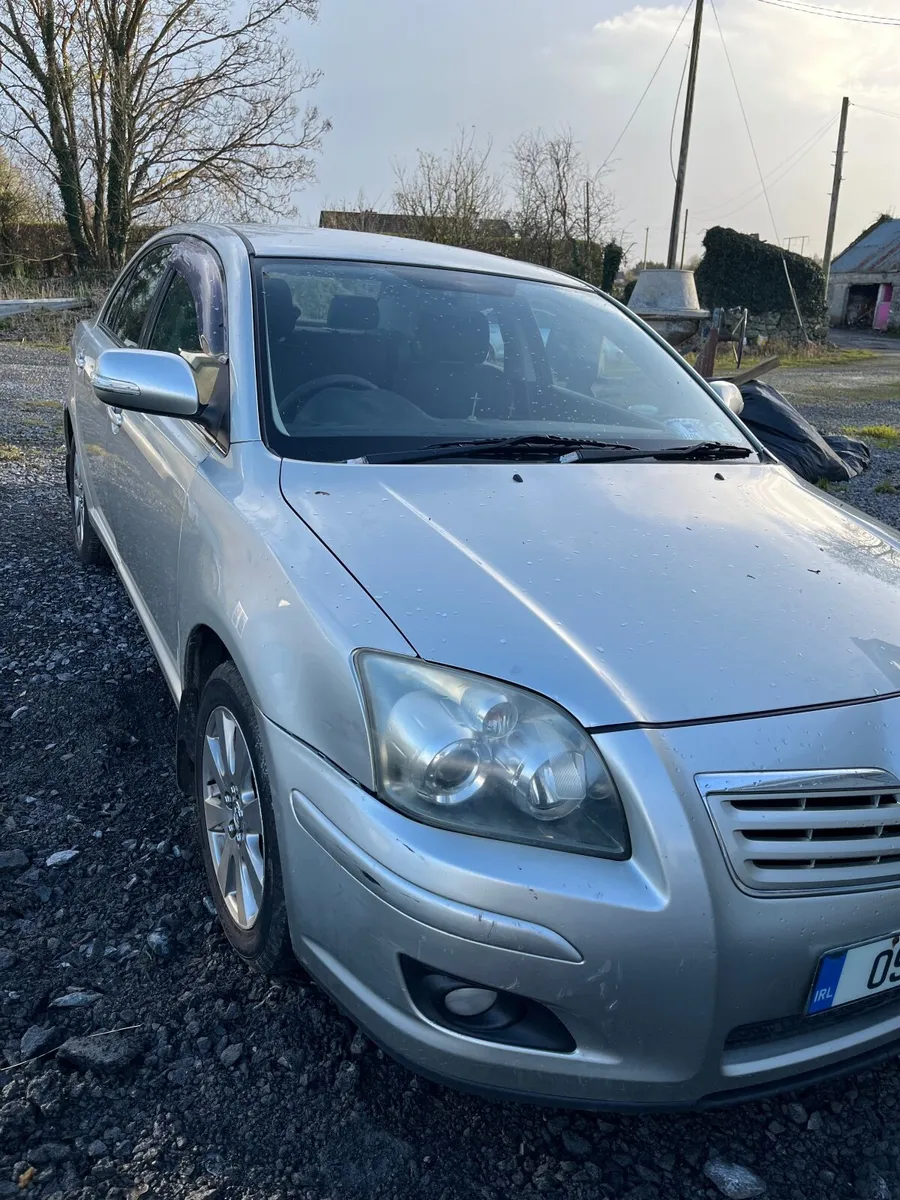 Toyota Avensis 2009 - Image 1
