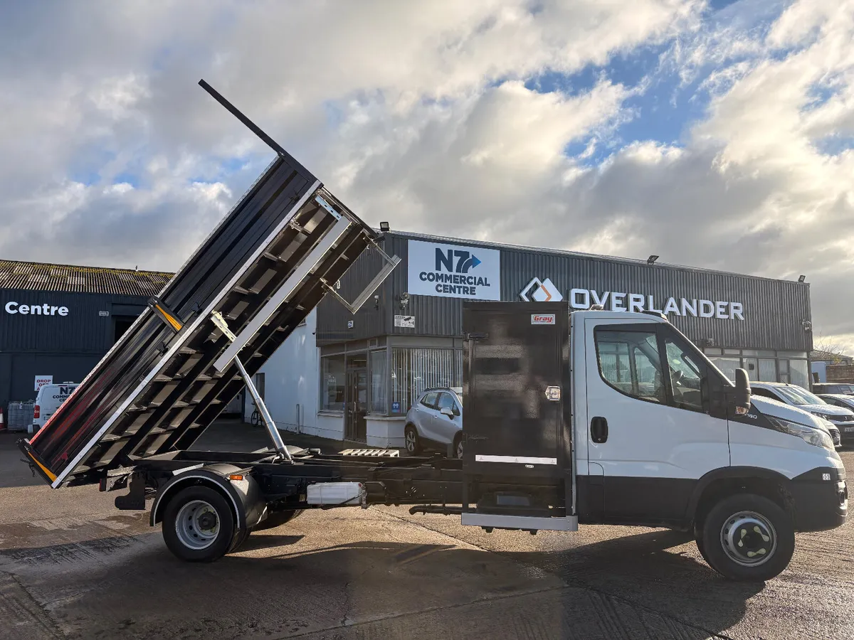 Tipper Van - Image 4