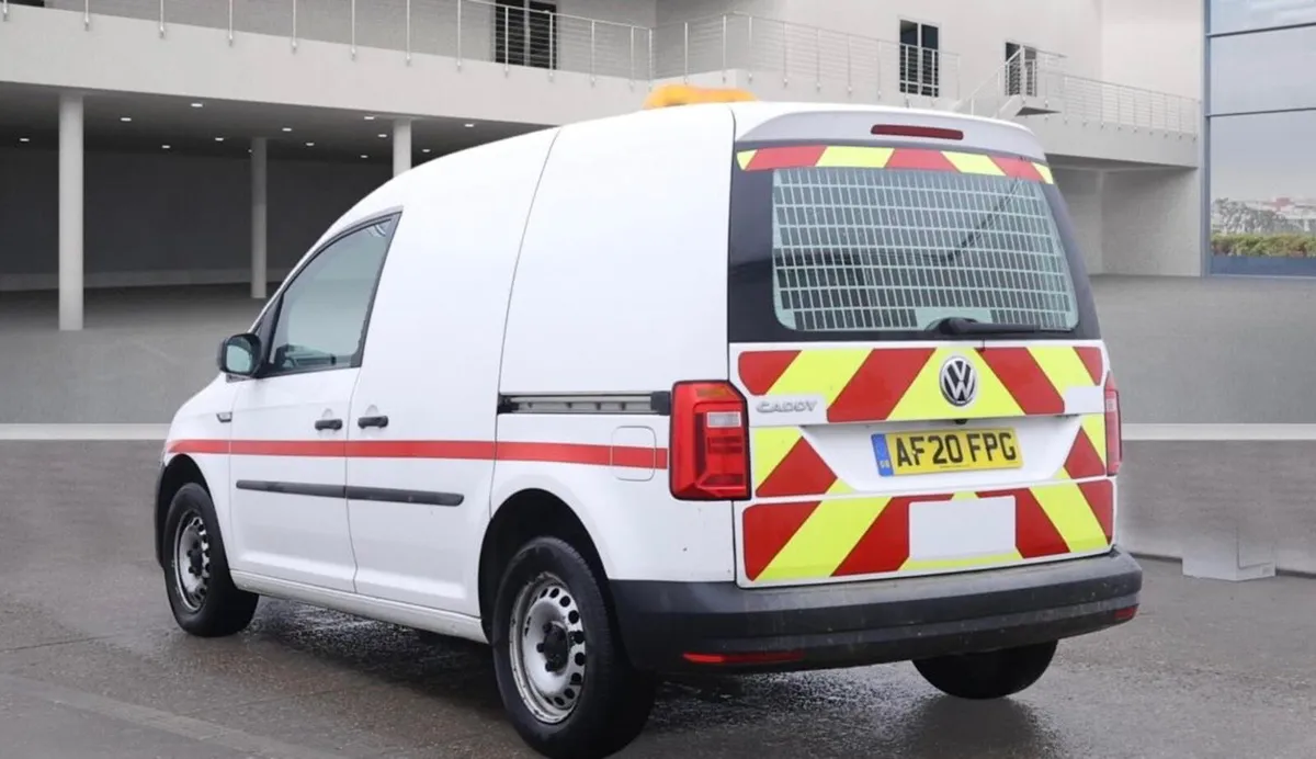2020 Volkswagen Caddy - Image 4