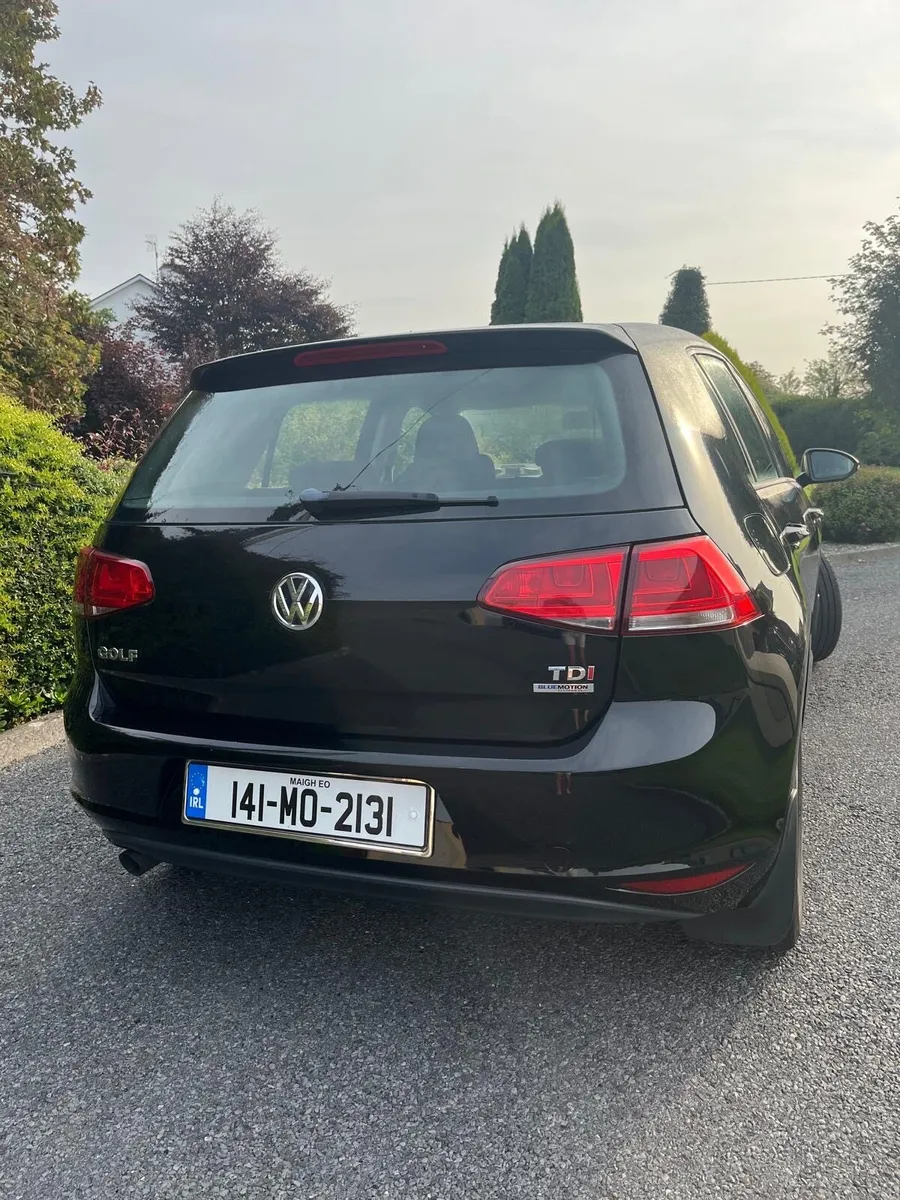 Volkswagen Golf 1.6 TDI SE BLUEMOTION 105PS 5DR - Image 4