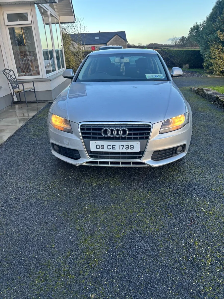 Audi A4 2.0 TDI 2009 - Image 1