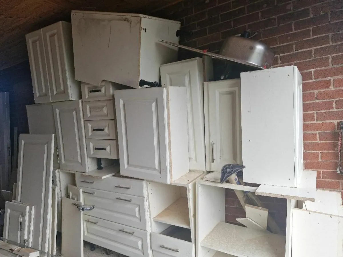 Kitchen Units - Image 1