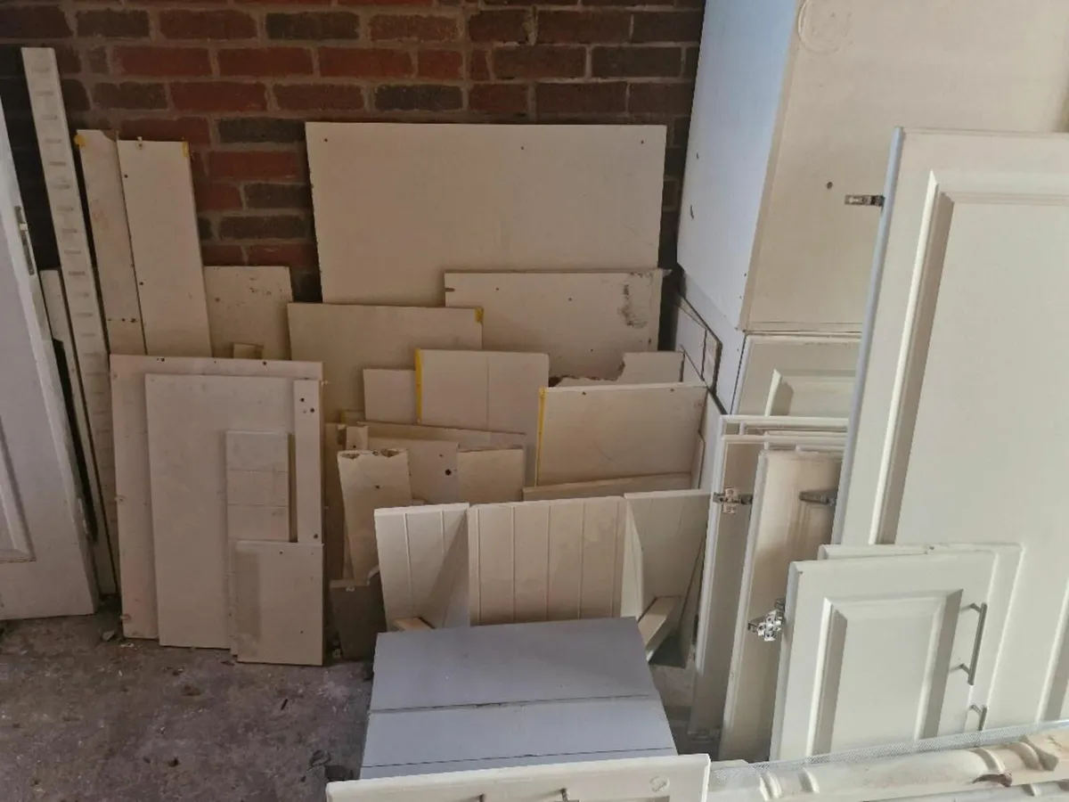 Kitchen Units - Image 4