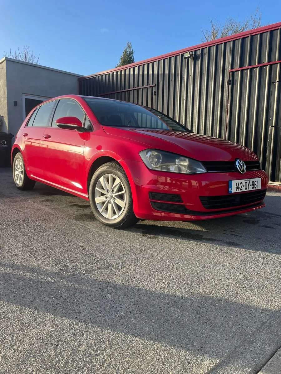 VOLKSWAGEN GOLF - Image 1