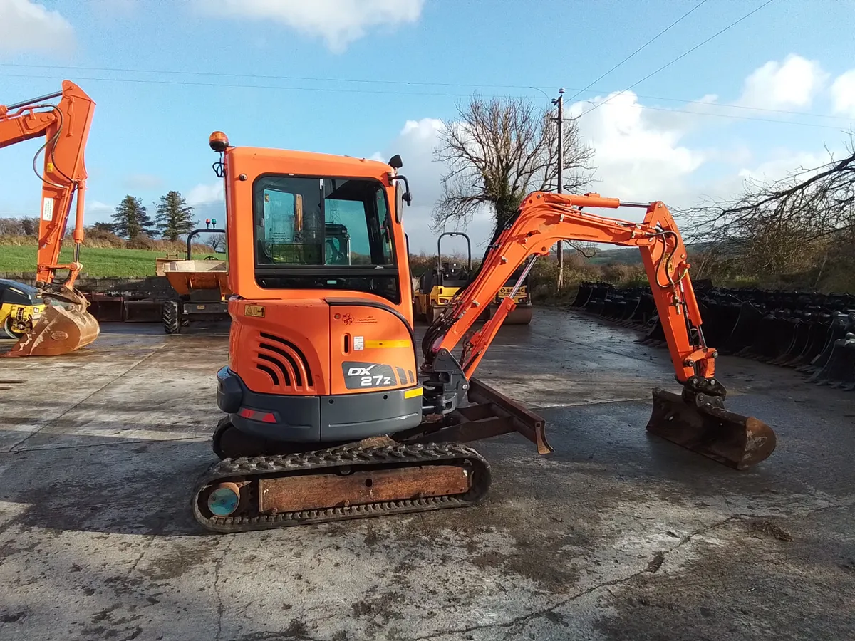 DOOSAN  DX27z   (2017) - Image 1