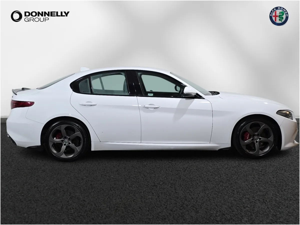 Alfa Romeo Giulia Diesel Saloon Speciale - Image 3