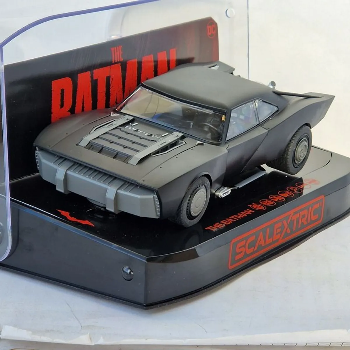 Scalextric Batmobile: The Batman 2022 Slot Car ( C4442 street classic tv ) - Image 2