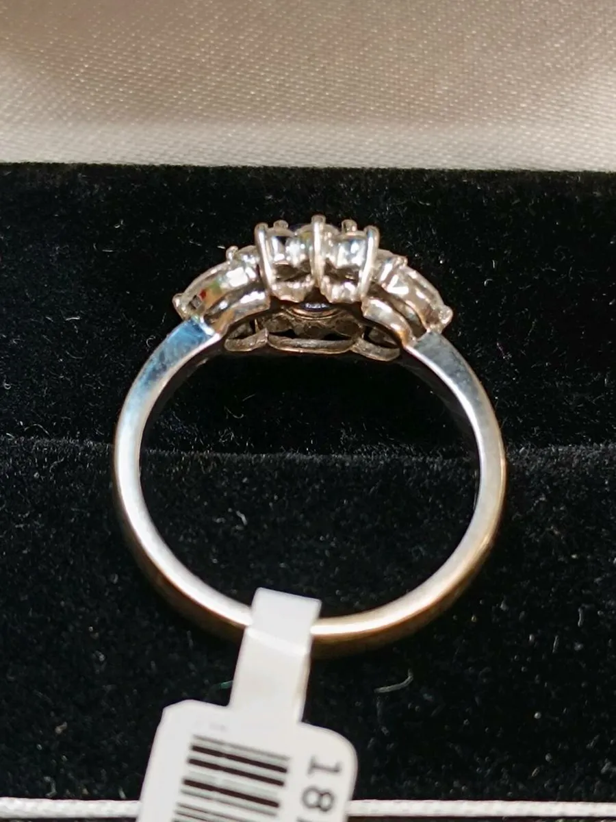 Floral Blue Sapphire & Diamond Ring, 18k Gold - Image 4