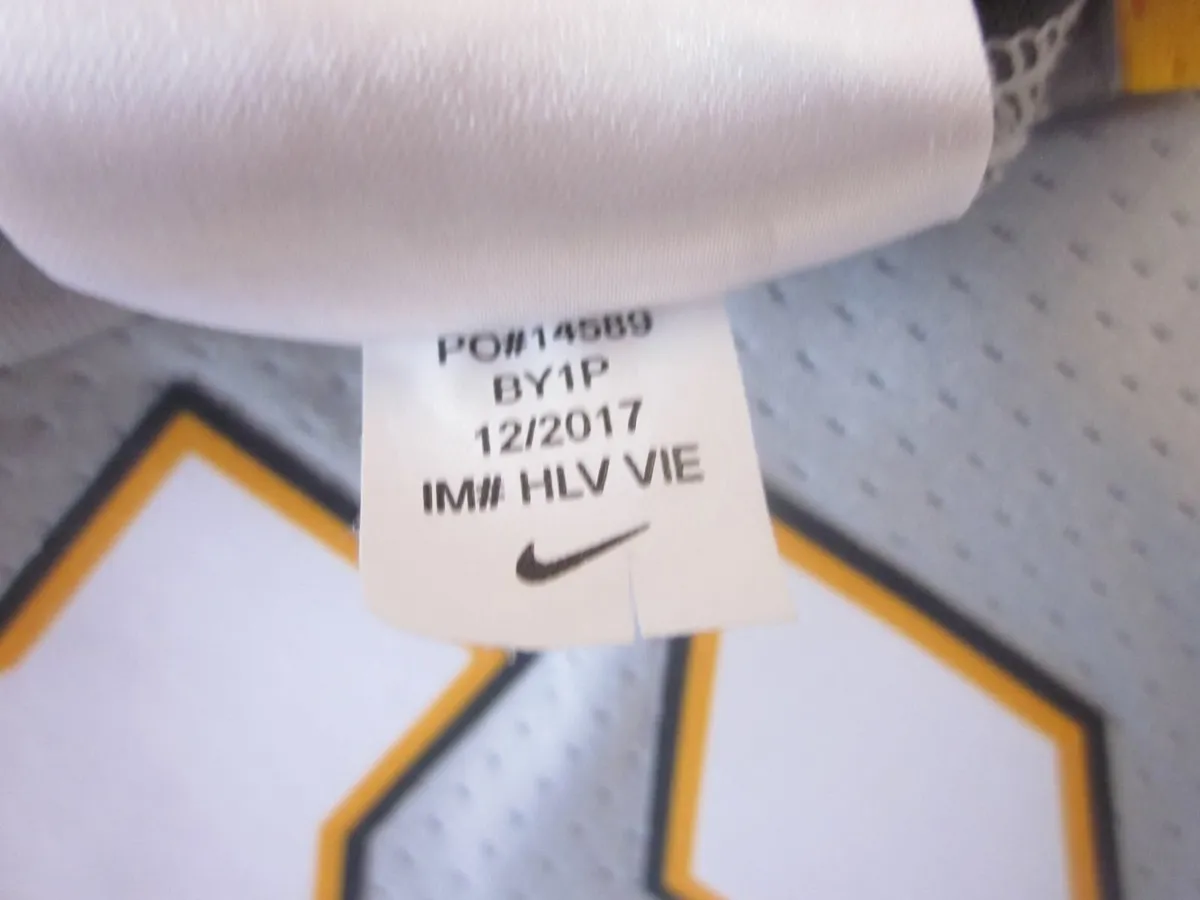 Cleveland Cavaliers NBA Jersey Isaiah Thomas #3 - Image 3