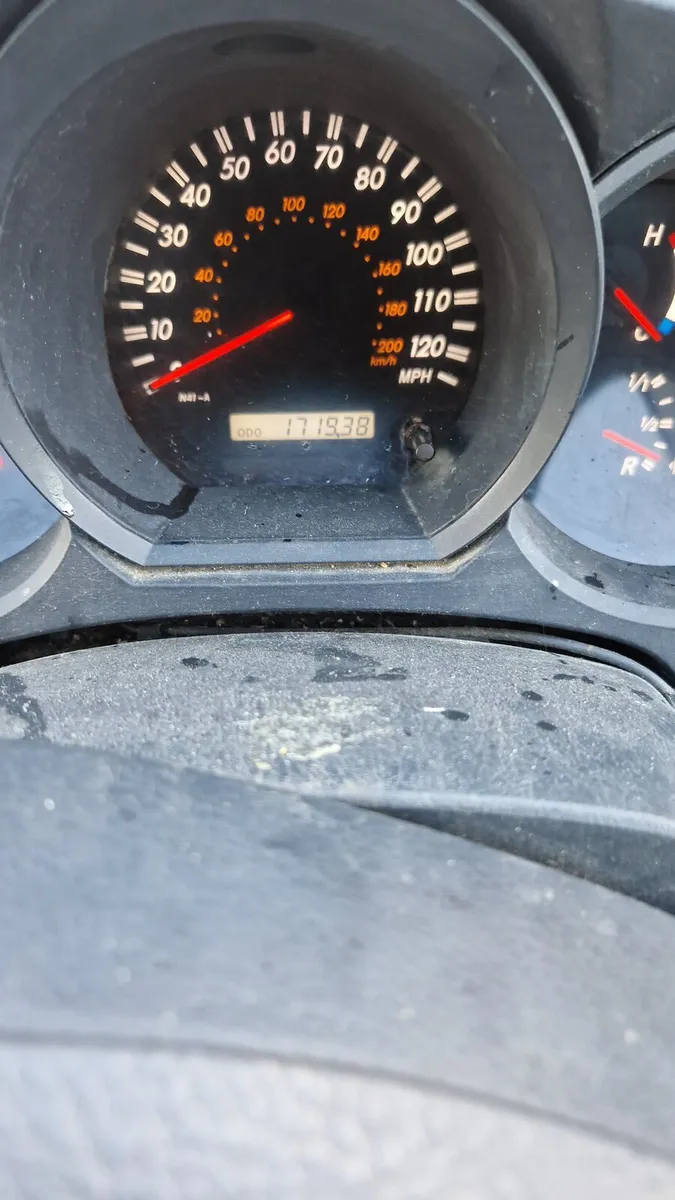 Toyota Hilux invincible d4d - Image 3