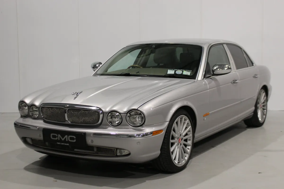 Jaguar XJ 2003 4.4 V8 - Image 3