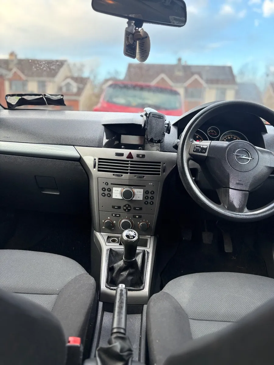 Opel Astra: NCT + Tax Feb 26 : 1.4 petrol ✅ - Image 2