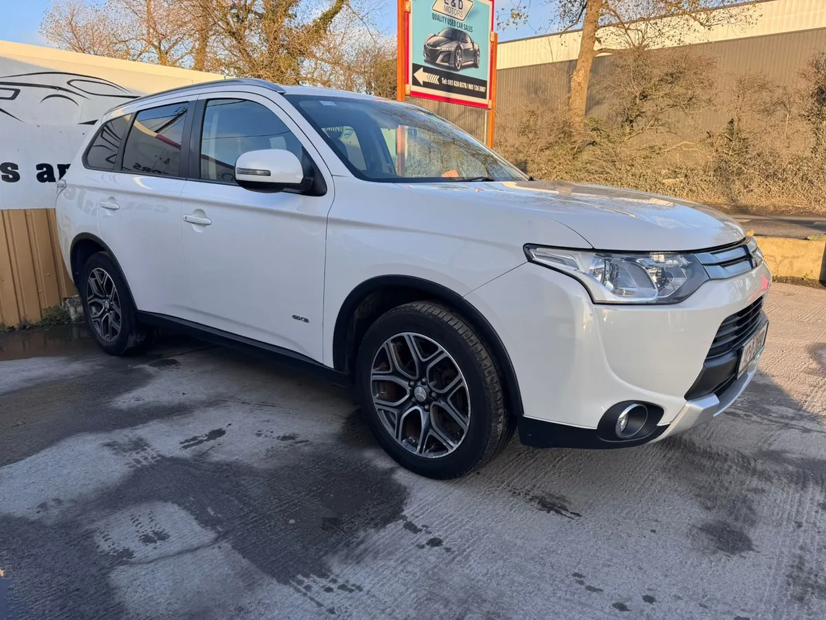 142 Mitsubishi Outlander 2.2D 4WD 7-Seater Intense - Image 3