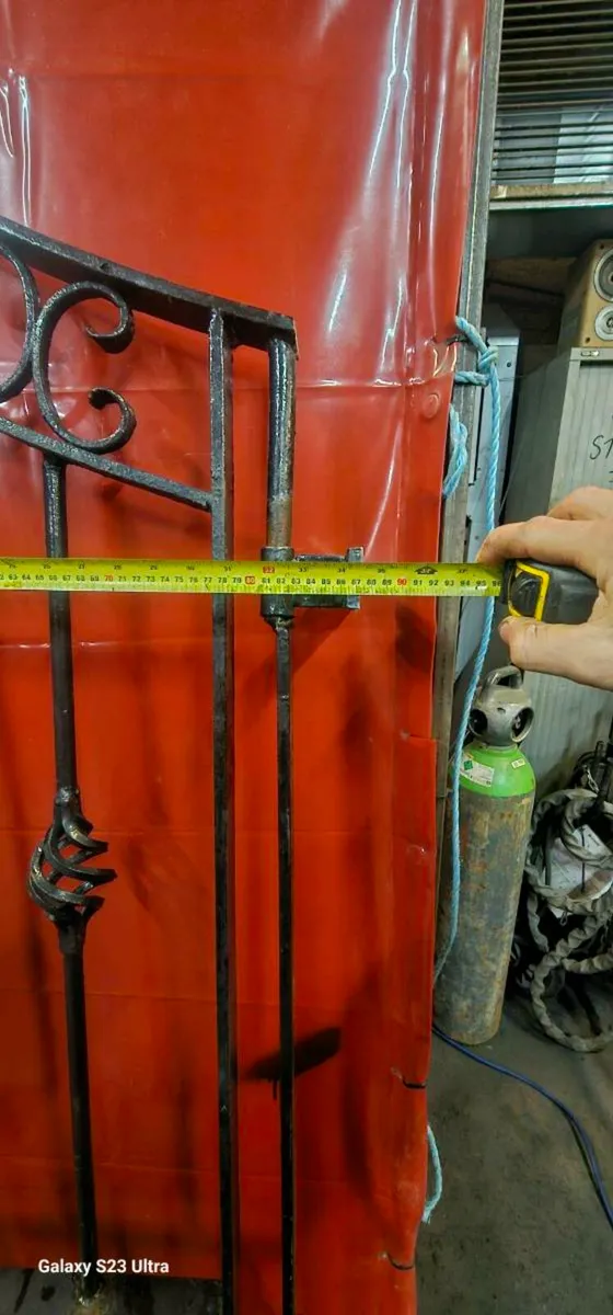 Double Side Gate - Image 2