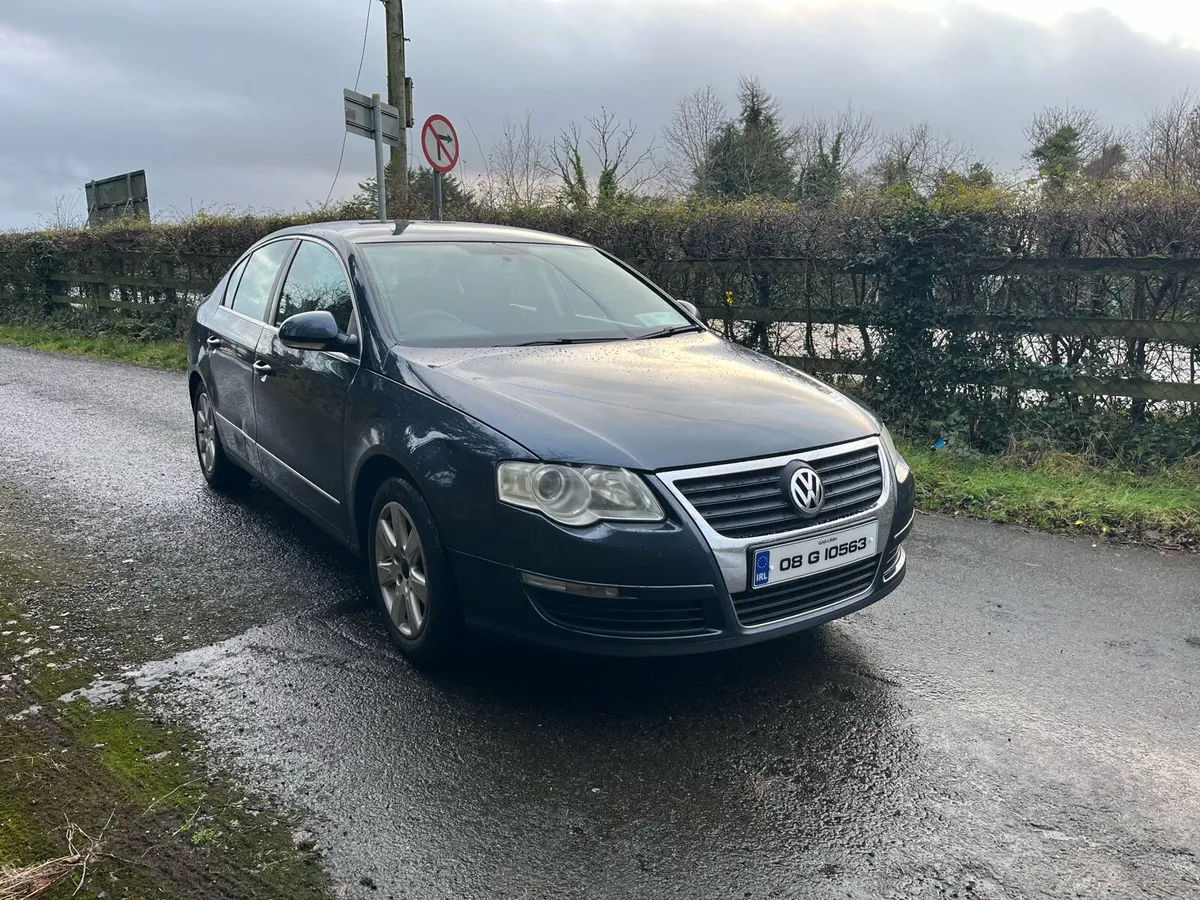 Volkswagen Passat - Image 2