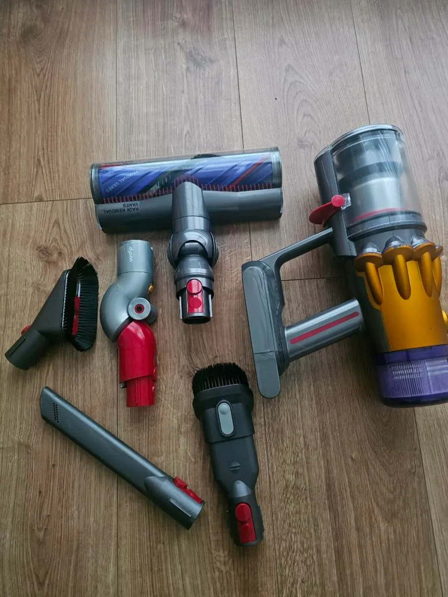 Dyson V12 slim detect, Excellent condition