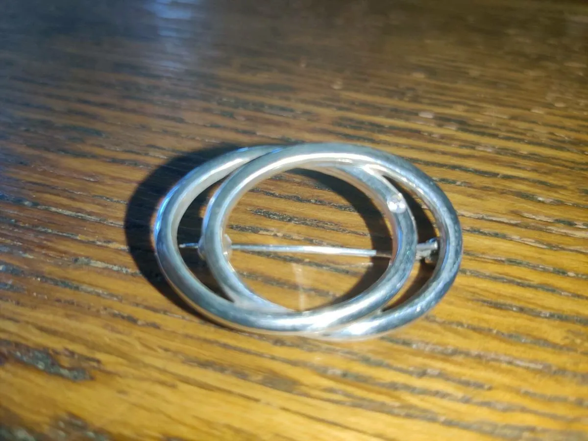 DOUBLE OVAL, 925 Silver Ladies Aer Hostess Brooch - Image 1