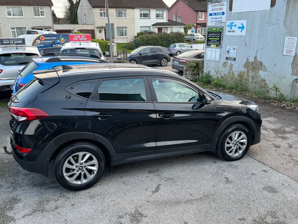 Hyundai Tucson Executive high spec - Image 3