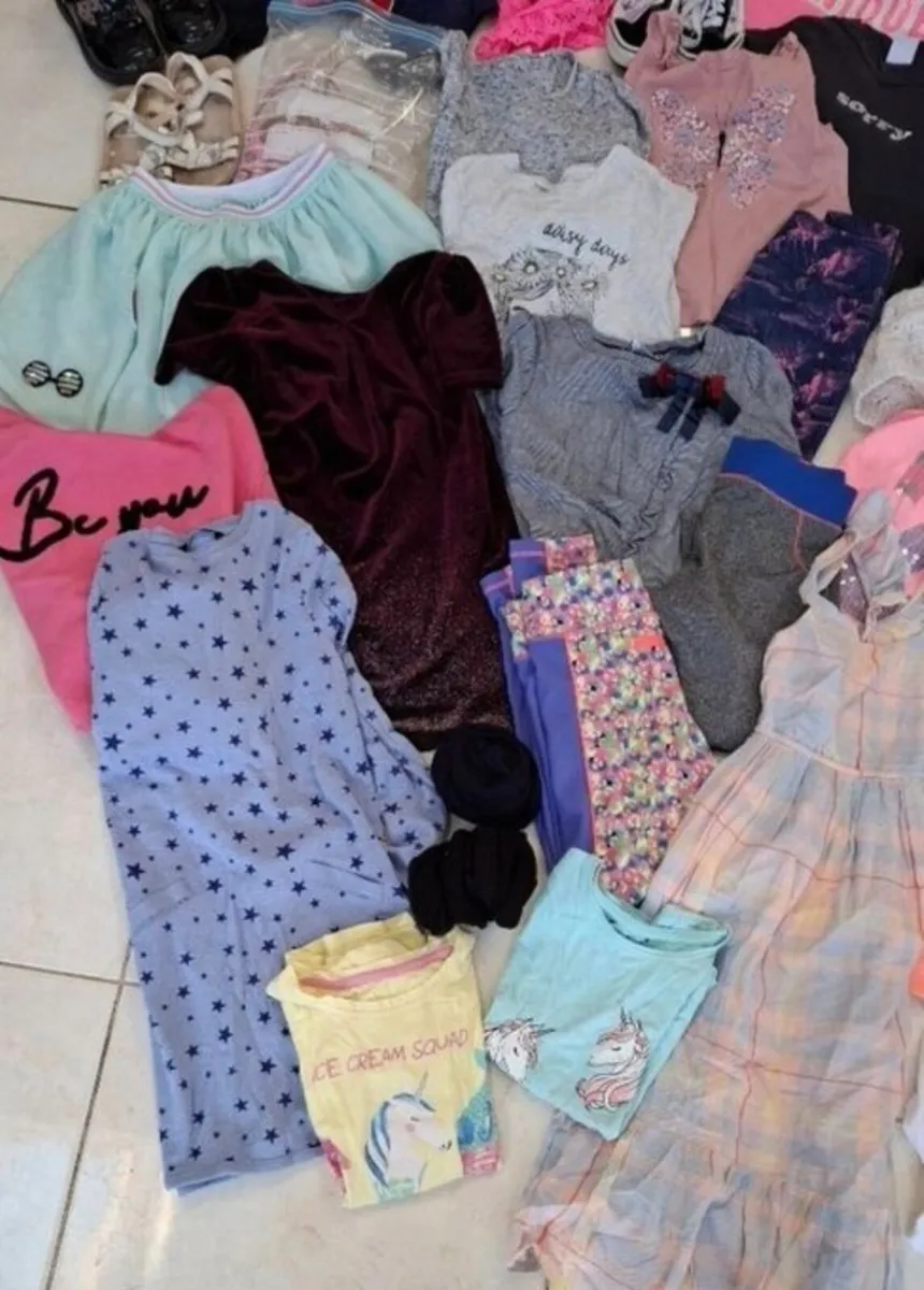 Girls clothes bundle age 7-8 - Image 3