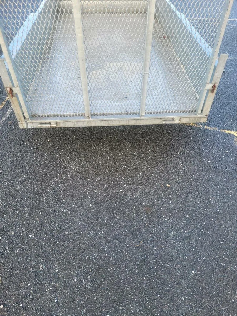 8'6x4'6 factory made trailer fully galvanised - Image 3