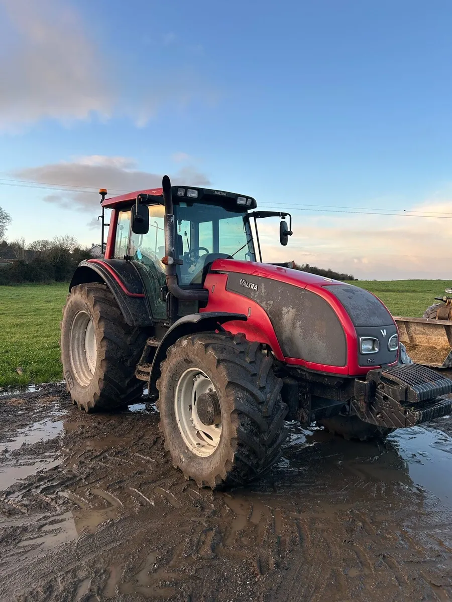 Valtra t151 - Image 1