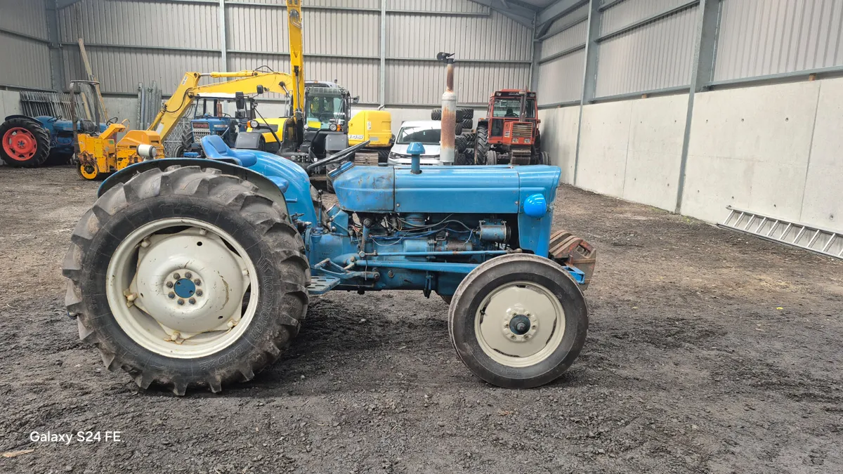 Fordson super dexta - Image 3