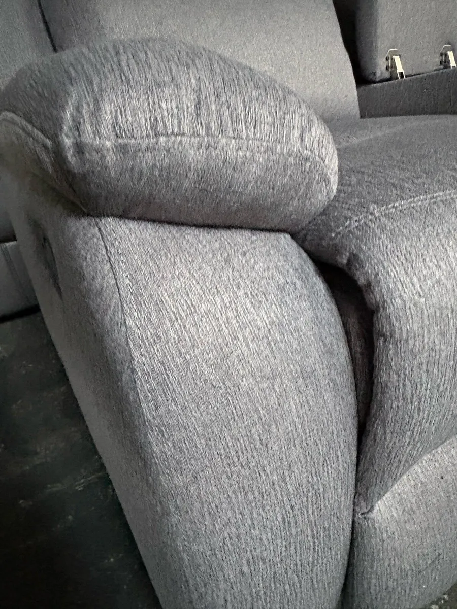 New corner sofa - Image 2