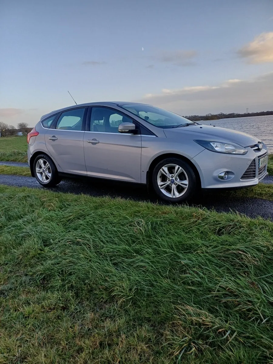 Ford Focus 2014 - Image 2