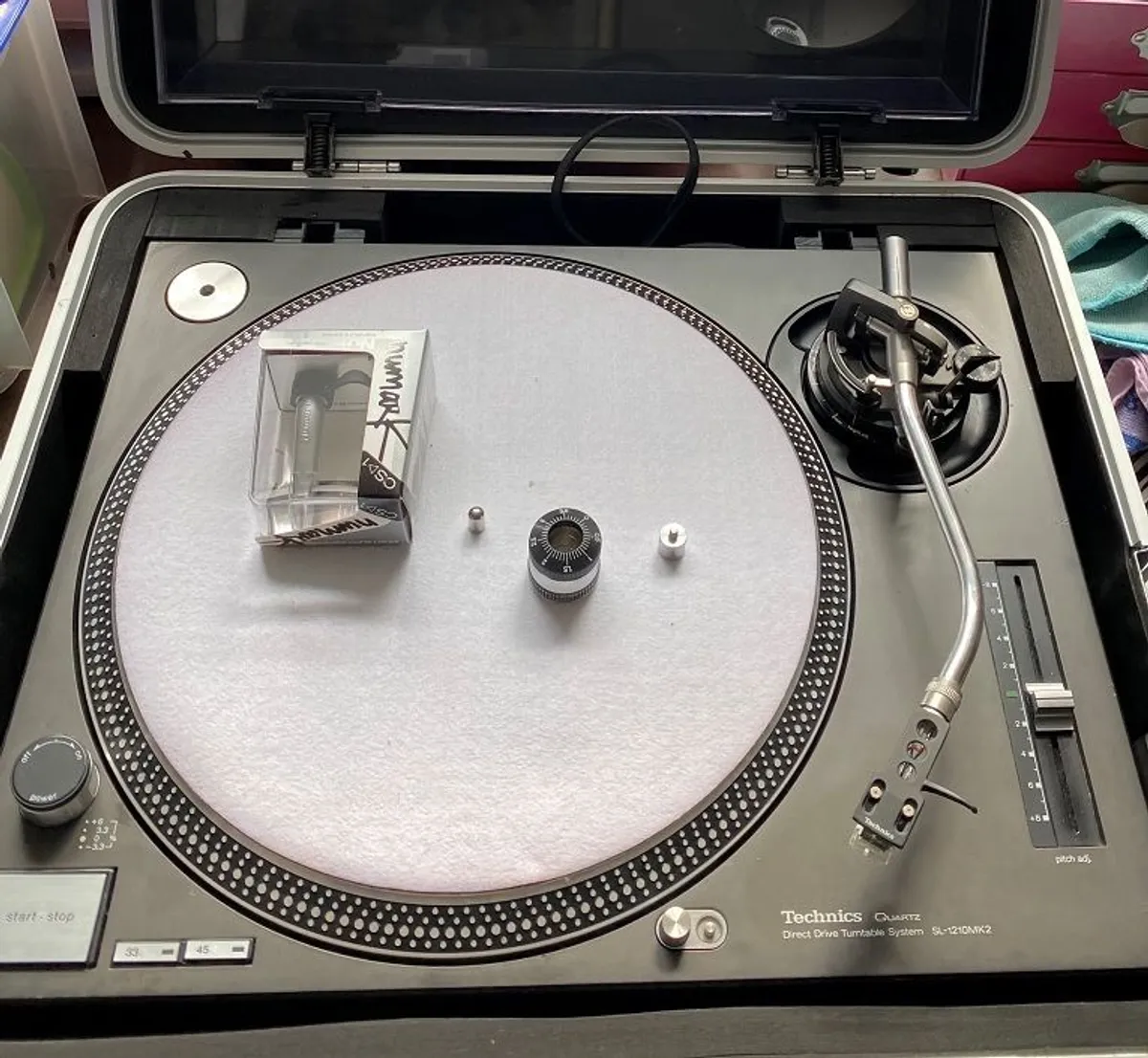 Technics SL1210 (mk2) turntable - Image 3