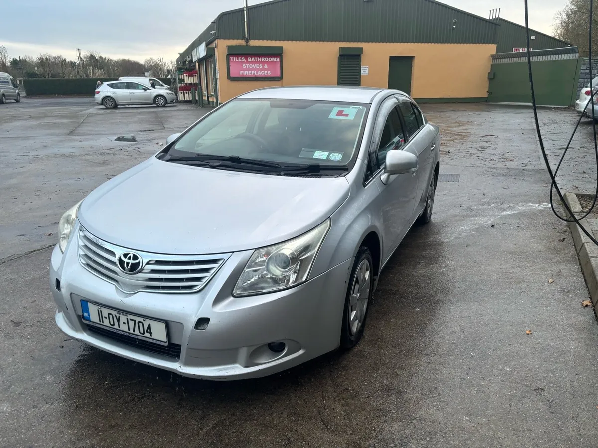 2011 Toyota Avensis 2.0d - Image 2