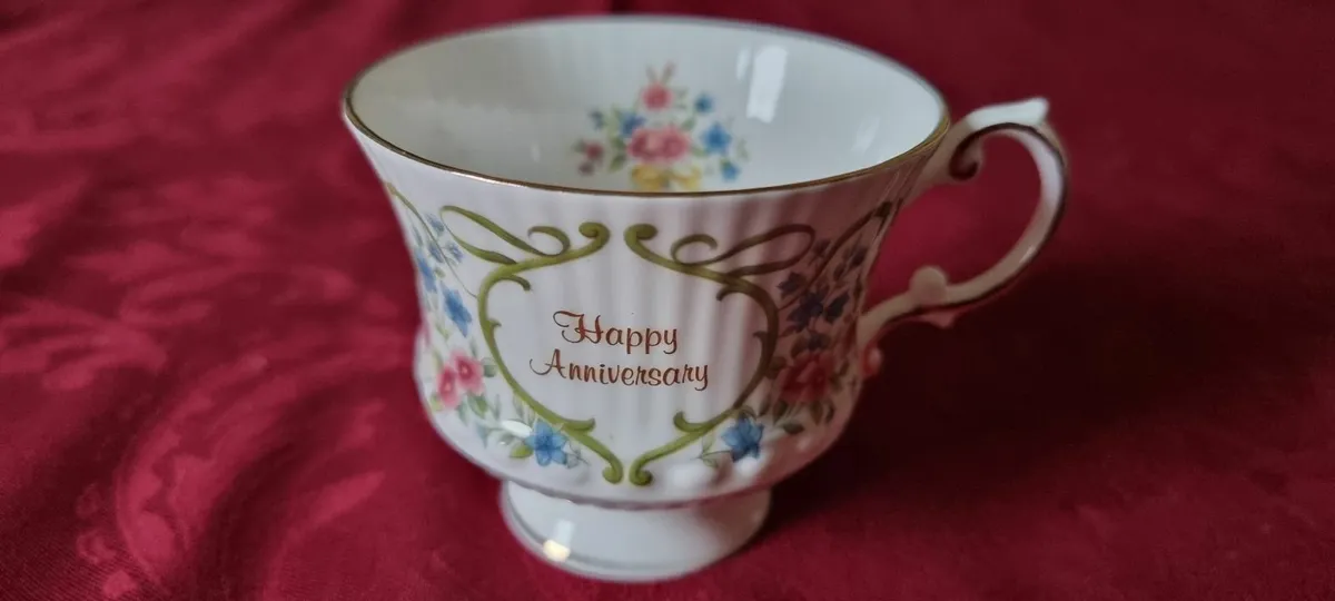 Elizabethan England Happy Anniversary Cup & Saucer - Image 3