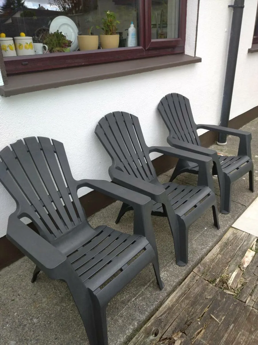 3 Garden chairs - Image 1