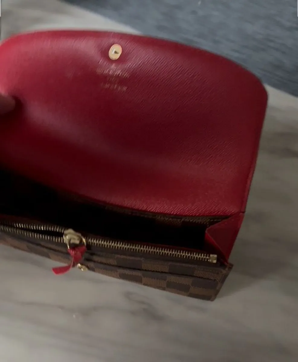 louis vuitton wallet - Image 4