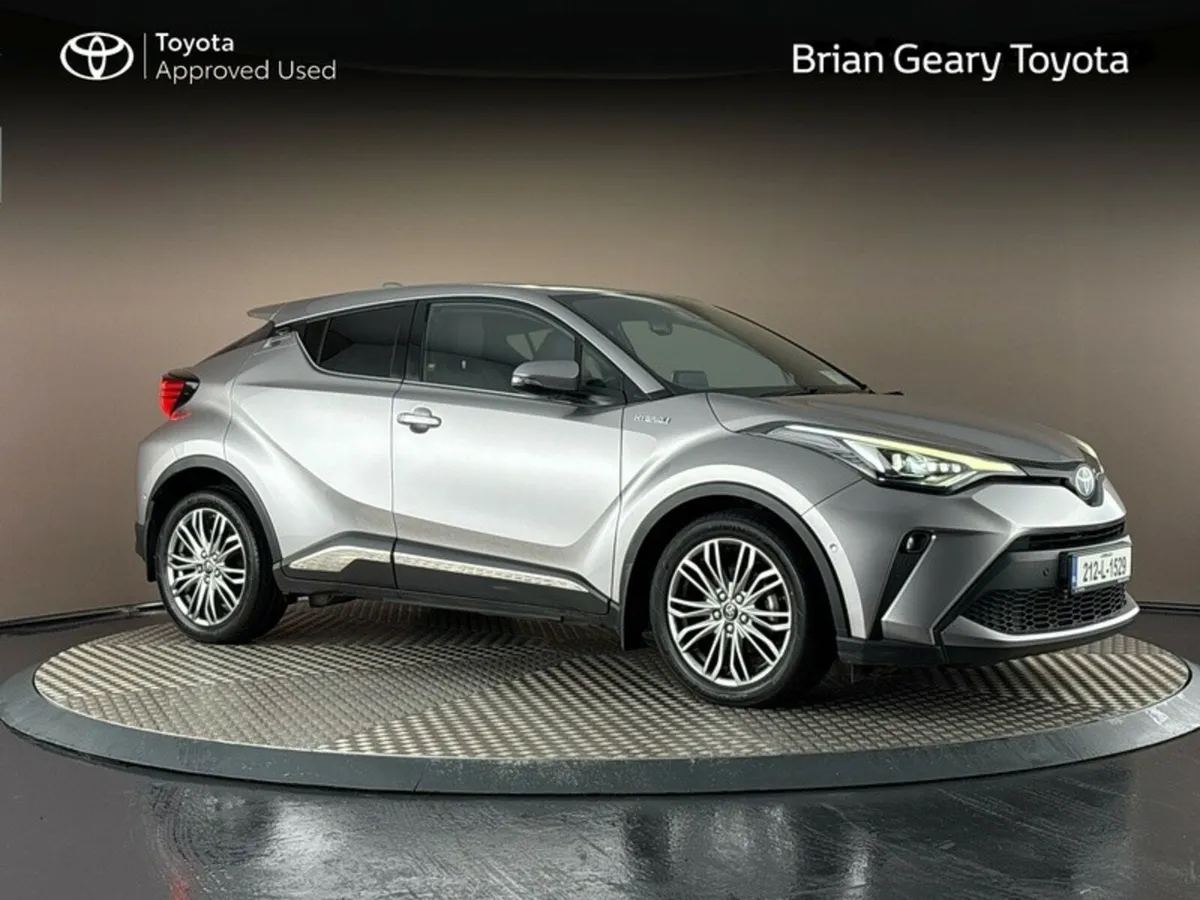 Toyota C-HR HYBRID SOL - Image 1