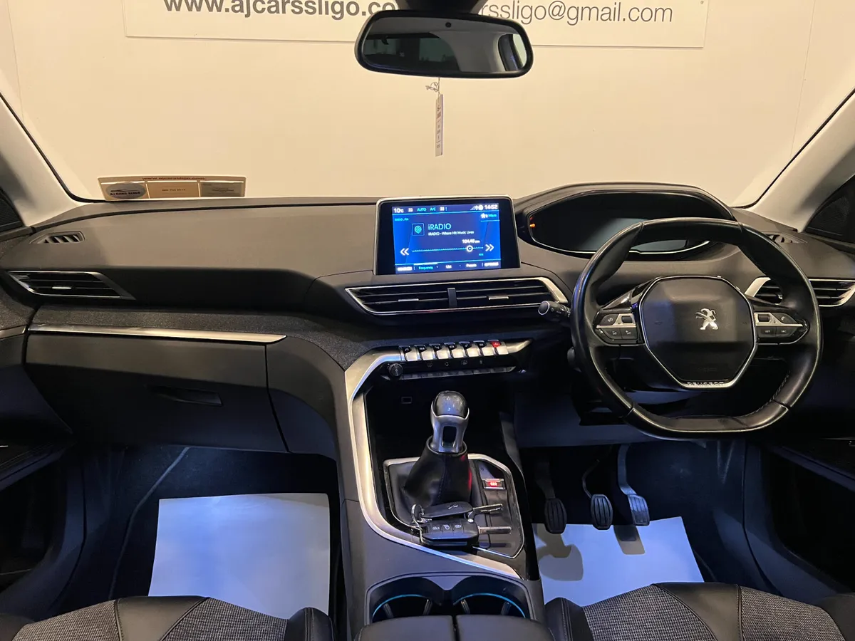 LOVELY PEUGEOT 5008 ALLURE 1.5HDI 2020  7 Seater • - Image 4