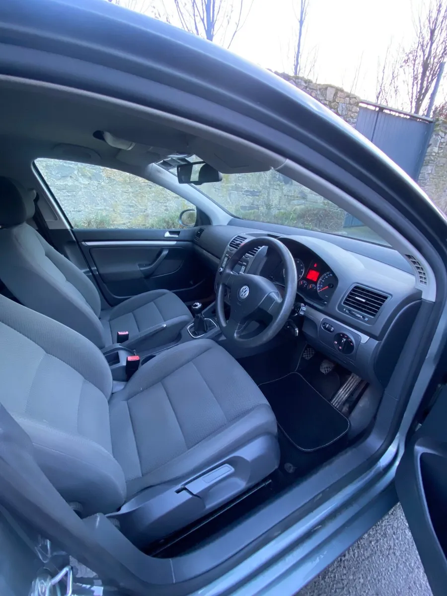 Volkswagen Golf 1.6 NEW NCT 02/27 fully serviced - Image 4