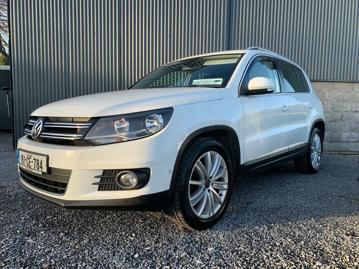 2016 Vw Tiguan (Full leather and panoramic roof) - Image 3