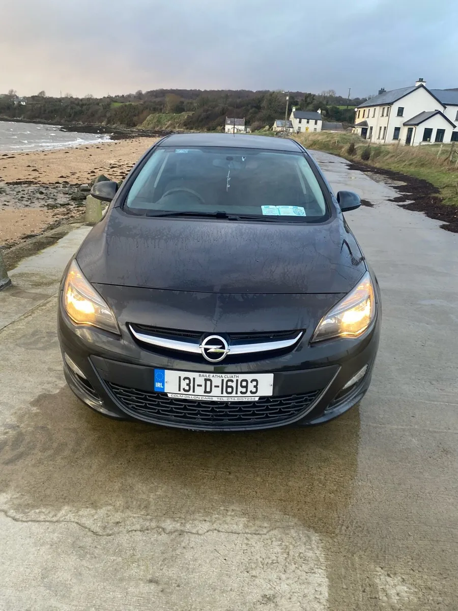 2013 Astra opel petrol - Image 2