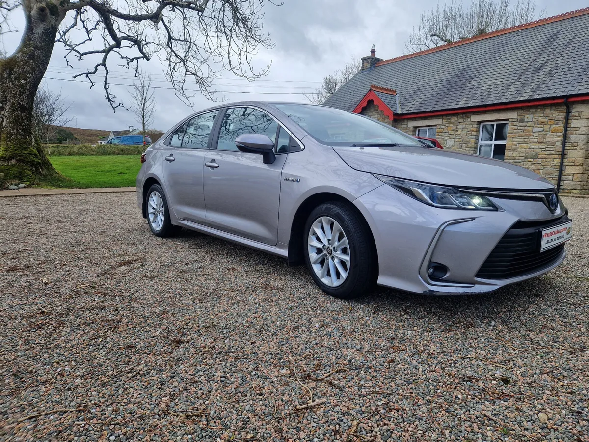 Toyota Corolla 2022 - Image 2