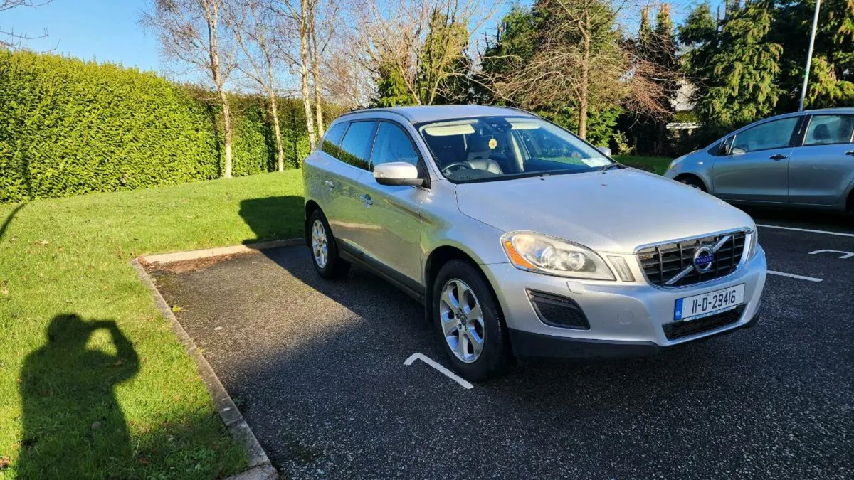Volvo XC60 D5 AWD Auto Test 11/26 - Image 2