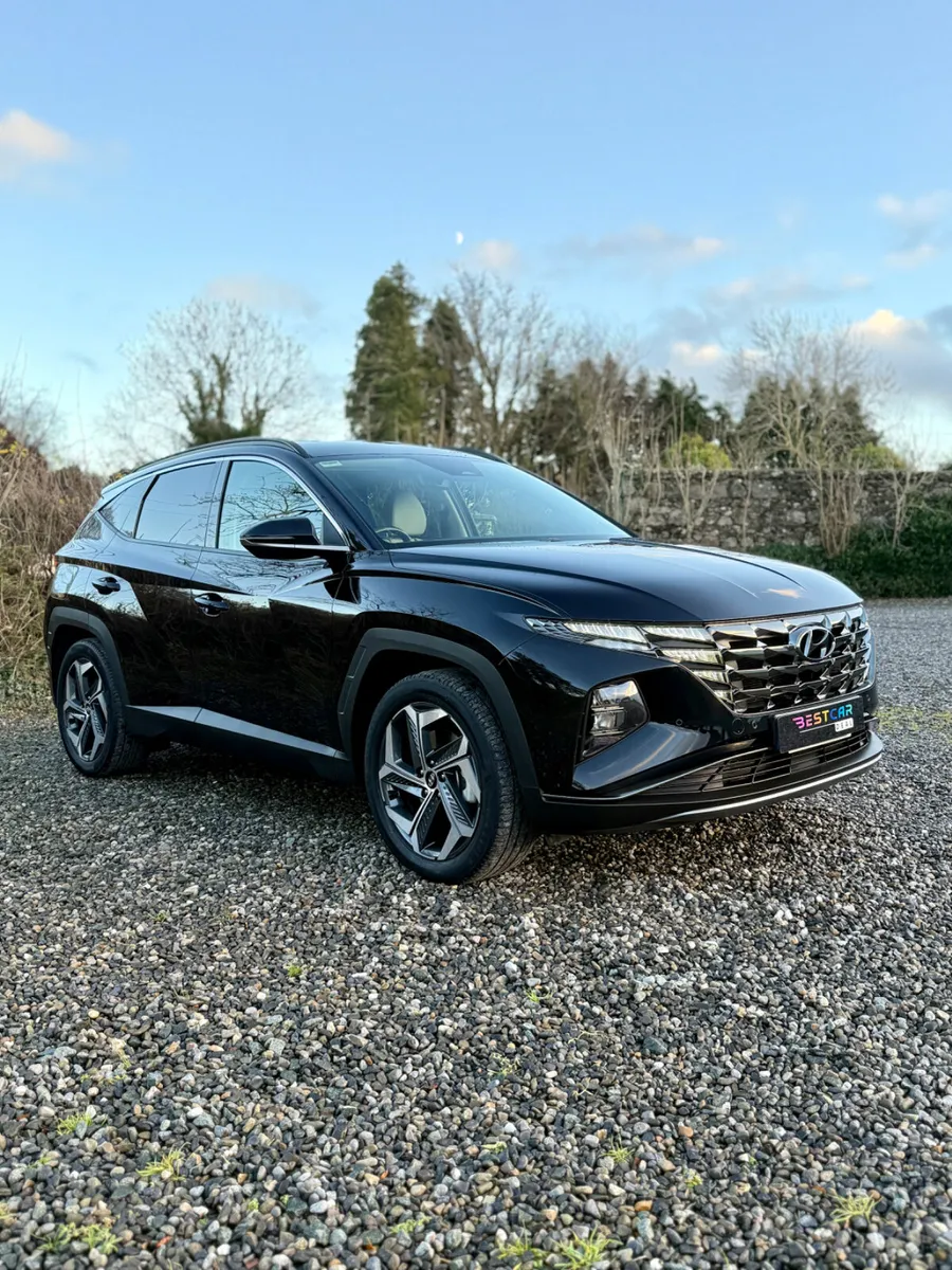 2023 Hyundai Tucson 4WD Executive Plus PHEV Auto - Image 3