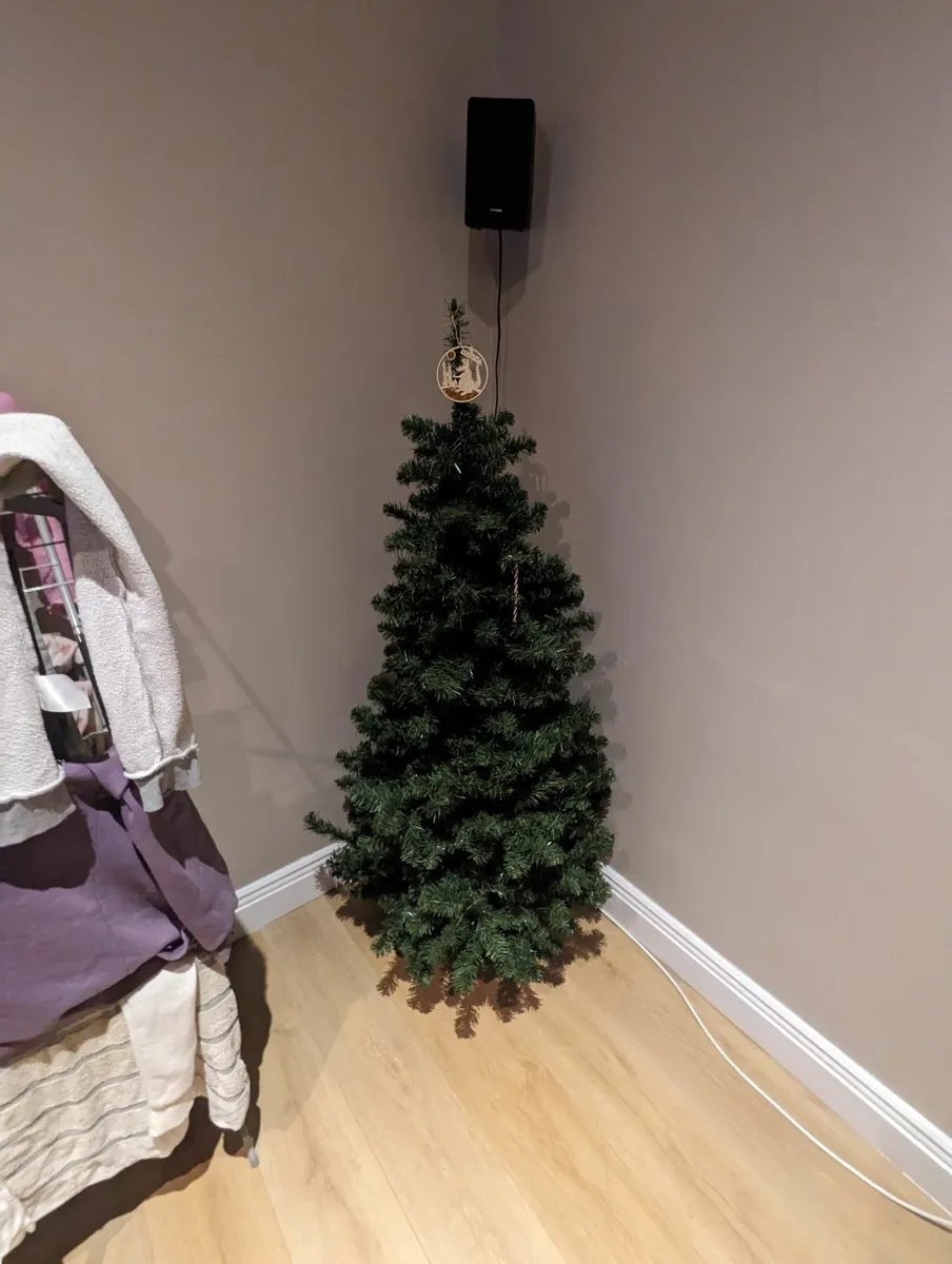 Christmas Tree 5 ft (tree only) - Image 2