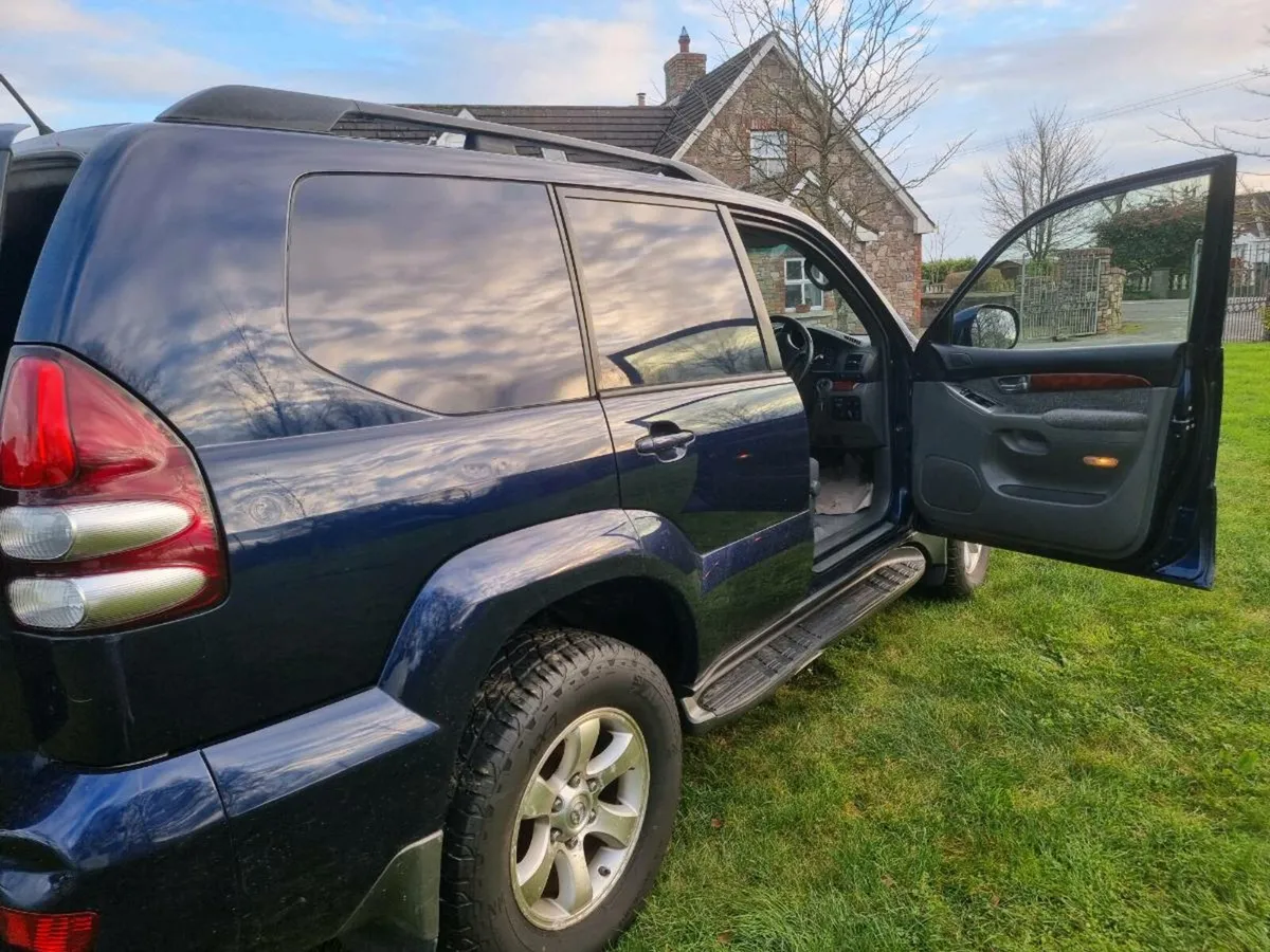 Toyota Land Cruiser - Image 4