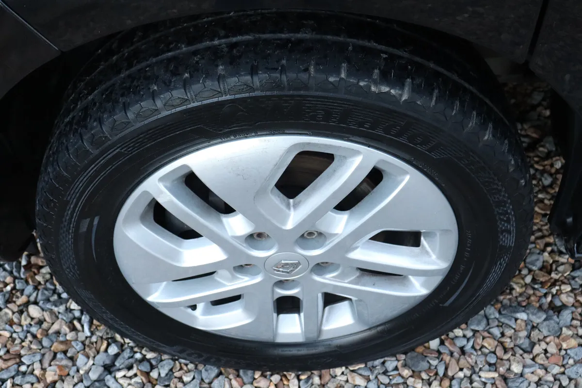 2019 RENAULT TRAFFIC LWB SPORT - Image 4