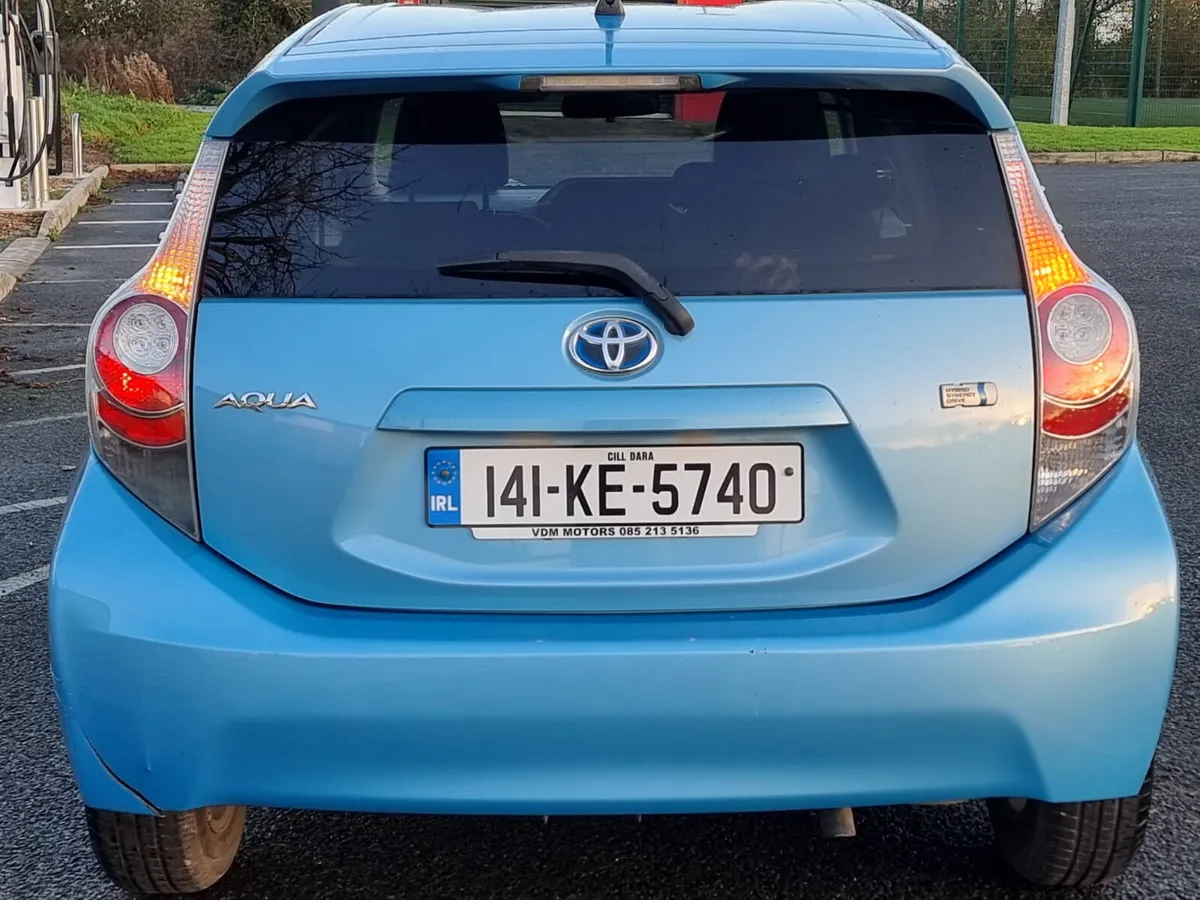 2014 TOYOTA AQUA HYBRID AUTO NCT&TAX €5,990 - Image 2